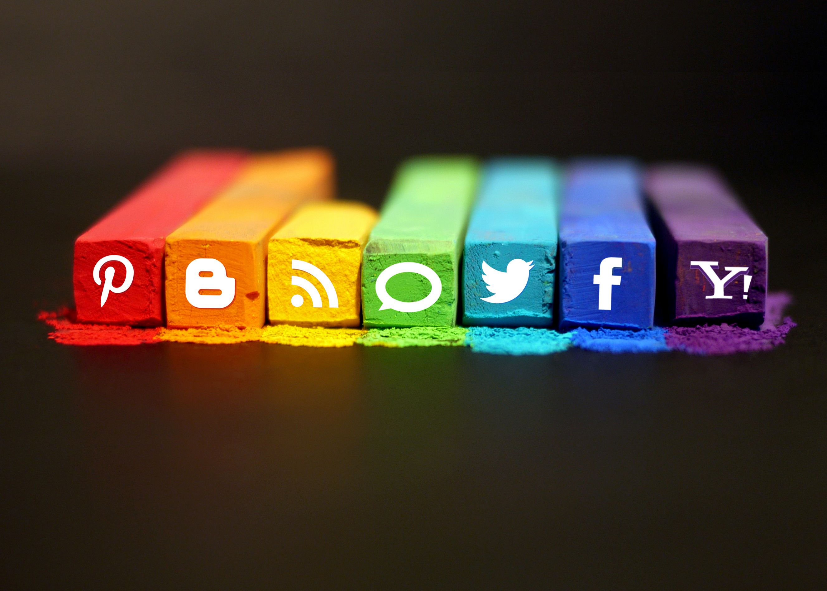 How to find clients for your online business? 4 social media